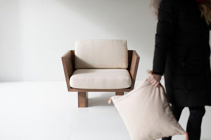 Mid-Century Modern Lounge Chair